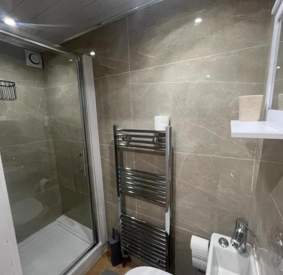 غرفة قياسية, Tarleton House