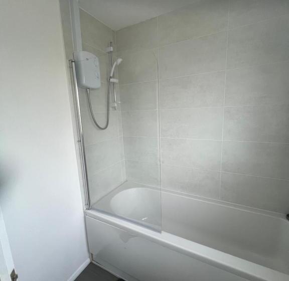 اتاق استاندارد, The Coral Guest House 1 Fratton Park Portsmouth