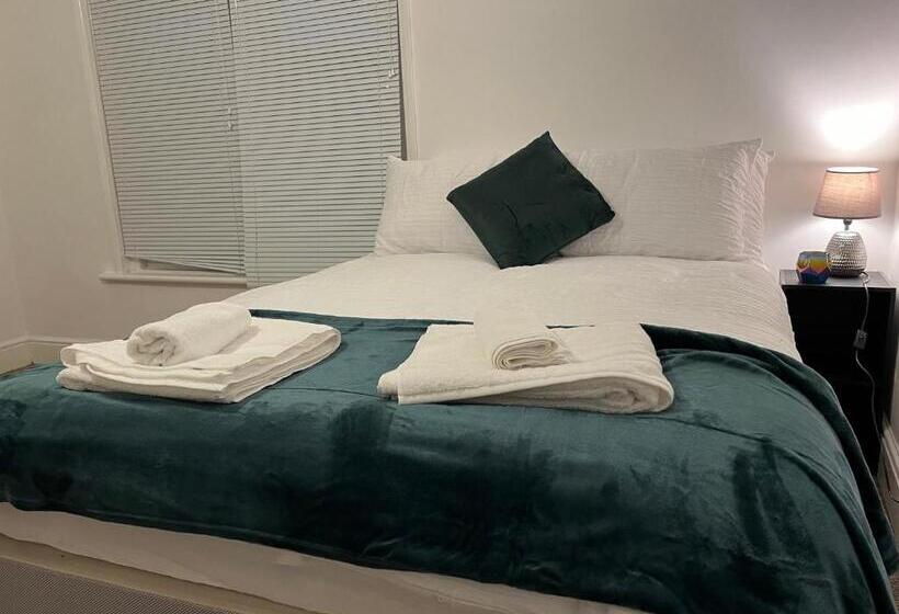 经济房, The Coral Guest House 1 Fratton Park Portsmouth