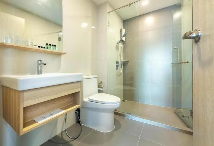 スタンダードトリプルルーム, Salaya One Hotel & Service Apartment