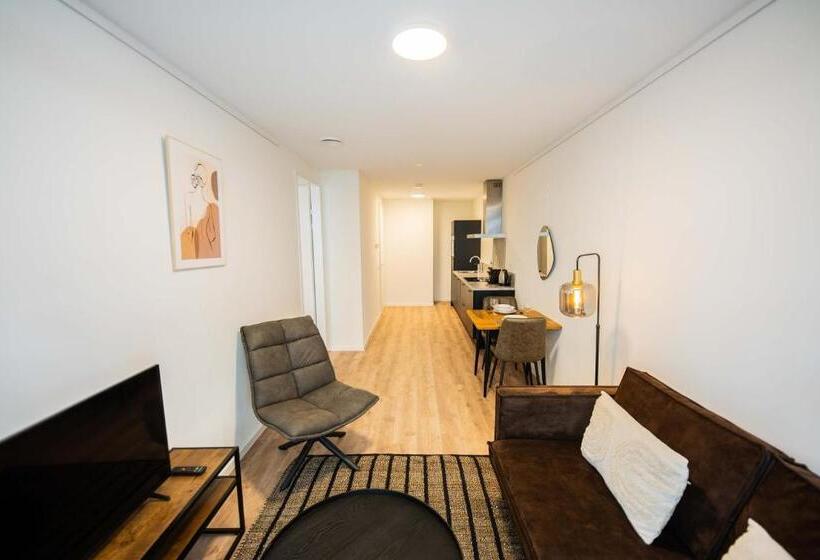 آپارتمان 1 خوابه همکف, Prins Hendrikkade