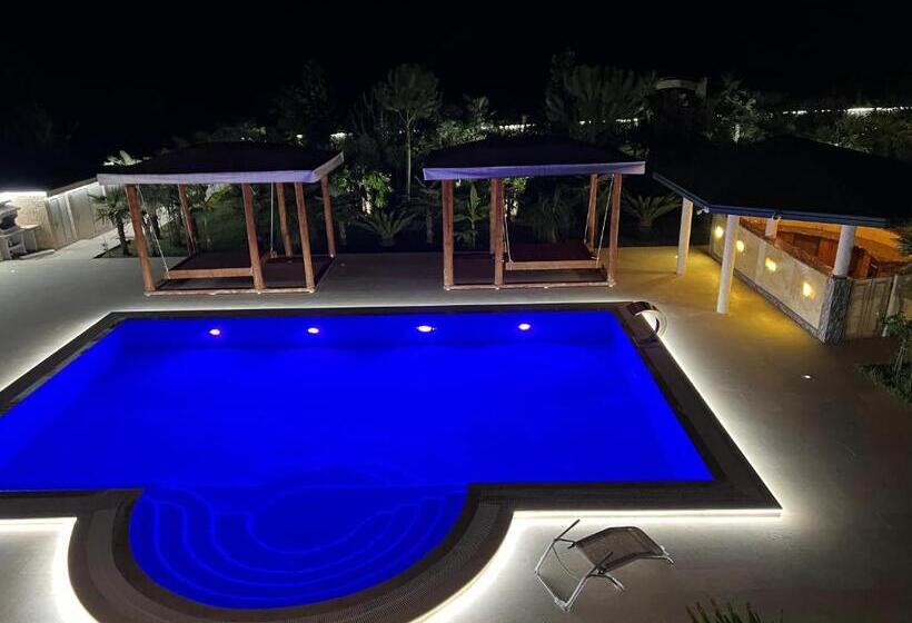 ویلای یک اتاق خوابه با استخر شنا, Villa 100 Palme