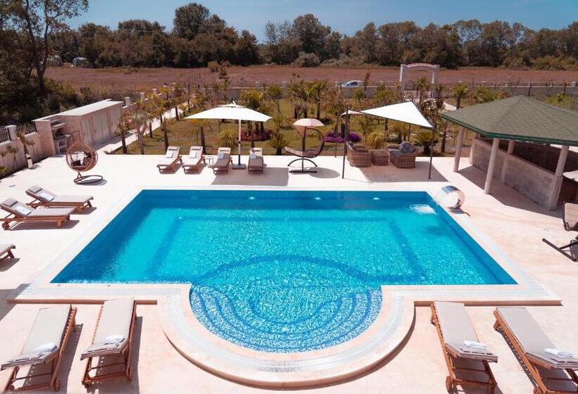 ویلای یک اتاق خوابه با استخر شنا, Villa 100 Palme