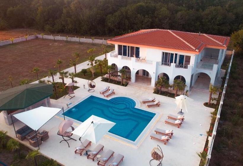 ویلای یک اتاق خوابه با استخر شنا, Villa 100 Palme