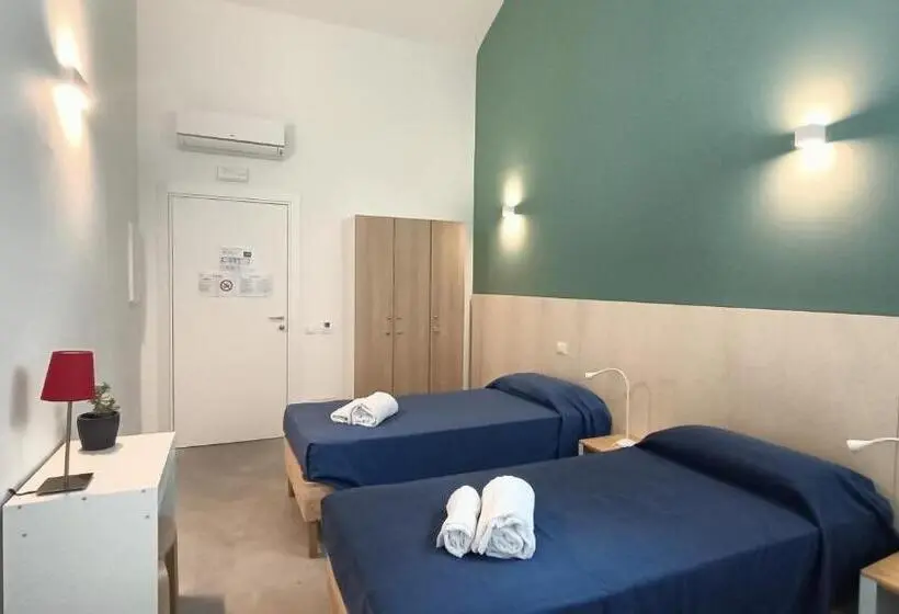 スタンダードトリプルルーム, Bed & Bike Hostel