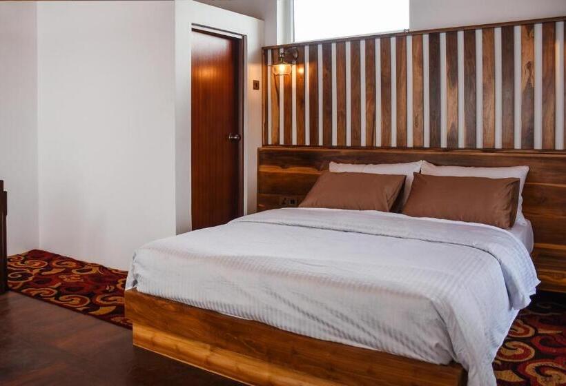 스탠다드 룸 킹사이즈 침대, Jl Grand