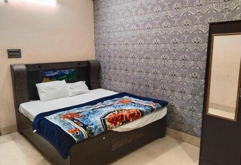 غرفة كلاسيكية ثلاثية, Spot On 81224 The Star Inn