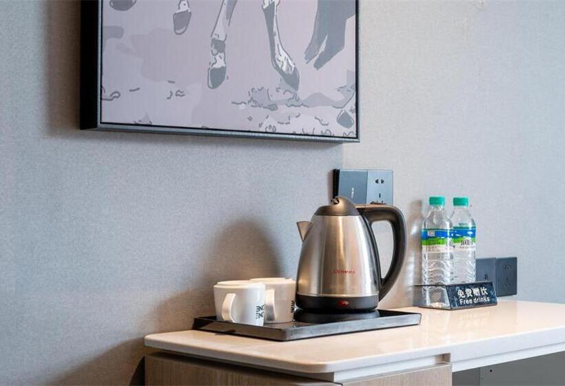 Családi Szoba, Junyi Hotel Wuhan Liuduqiao Subway Station