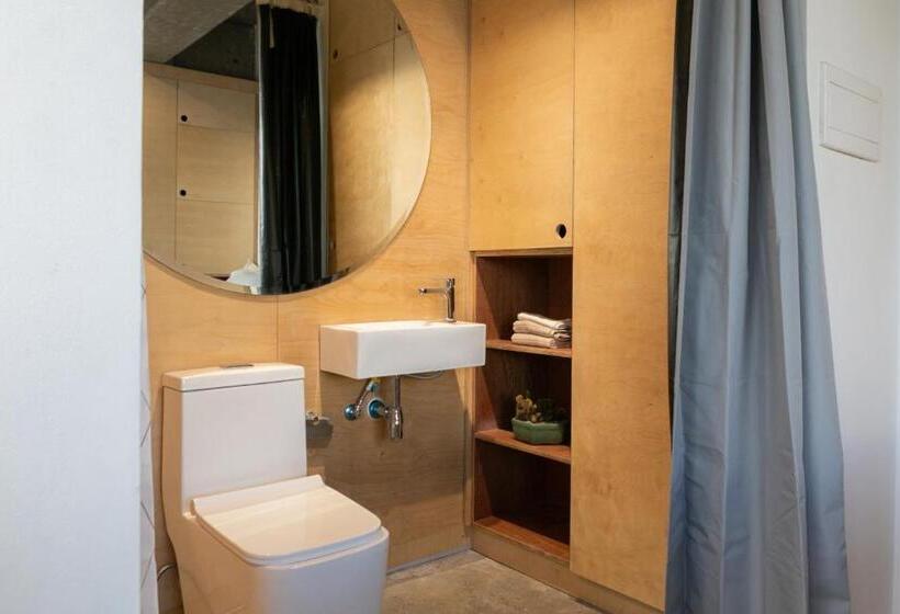 Standard Studio with Views, Homebase Kapitolyo   Minimalist Serviced Apartments