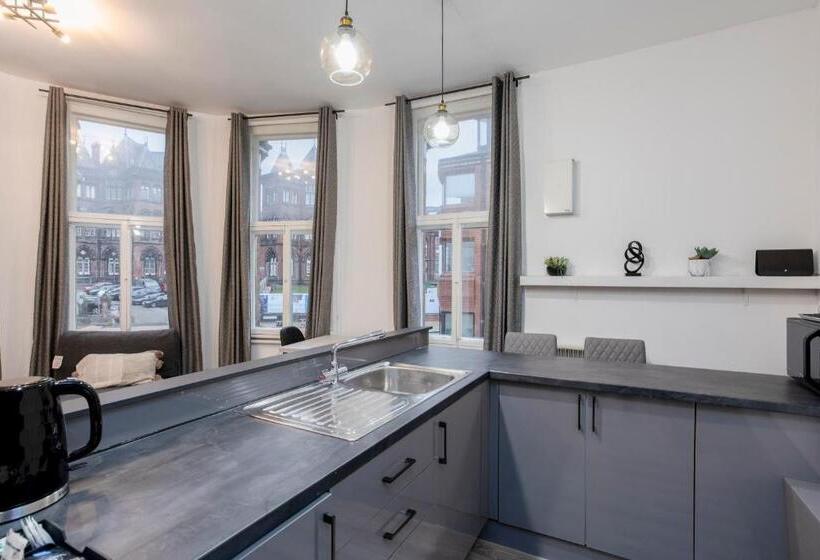 Апартаменты 2 Спальни, Oxford Row Apartments, Leeds City Centre