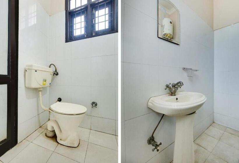 Трехместный Номер Классика, Oyo Flagship 81310 Hotel Sunrise