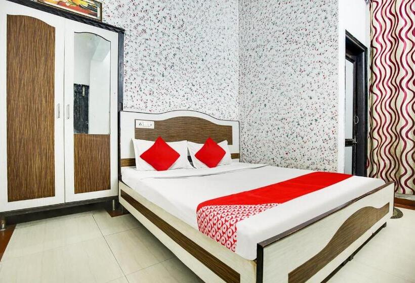 Трехместный Номер Классика, Oyo Flagship 81310 Hotel Sunrise