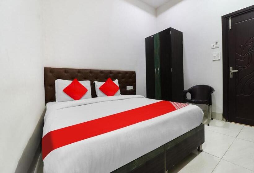 Трехместный Номер Классика, Oyo Flagship Hotel Green Apple