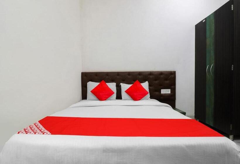 三人经典房间, Oyo Flagship Hotel Green Apple