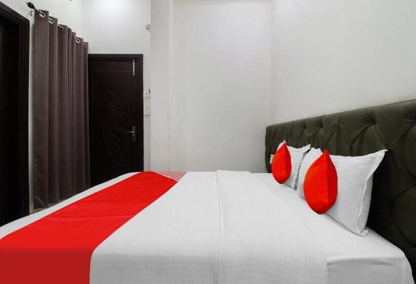 Трехместный Номер Классика, Oyo Flagship Hotel Green Apple