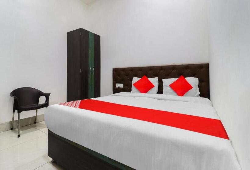 三人经典房间, Oyo Flagship Hotel Green Apple