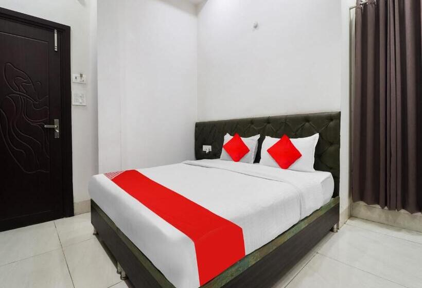 三人经典房间, Oyo Flagship Hotel Green Apple