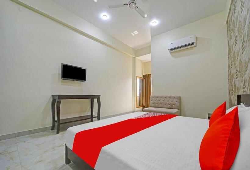 חדר קלאסי לשלושה, Oyo Flagship Hotel Sanskar Palace