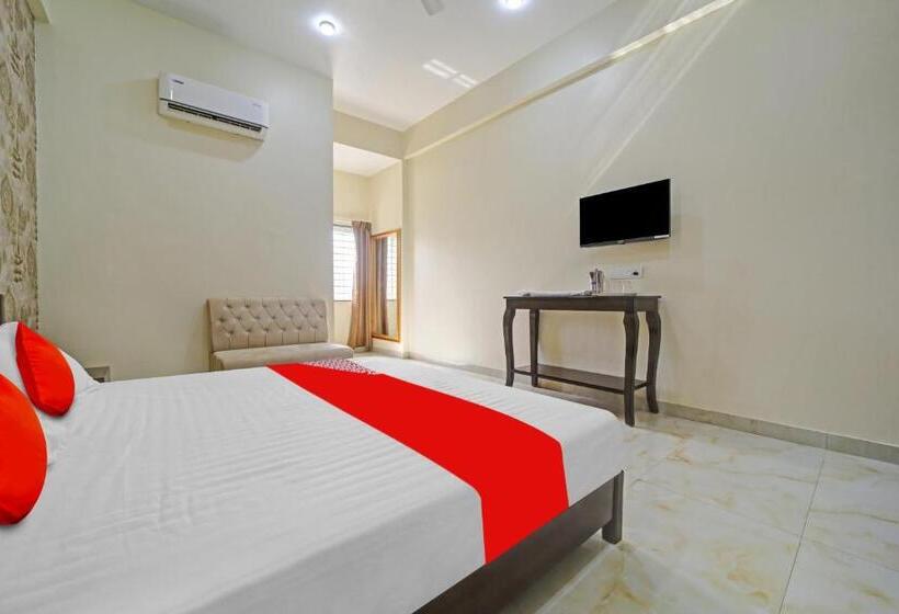 三人经典房间, Oyo Flagship Hotel Sanskar Palace