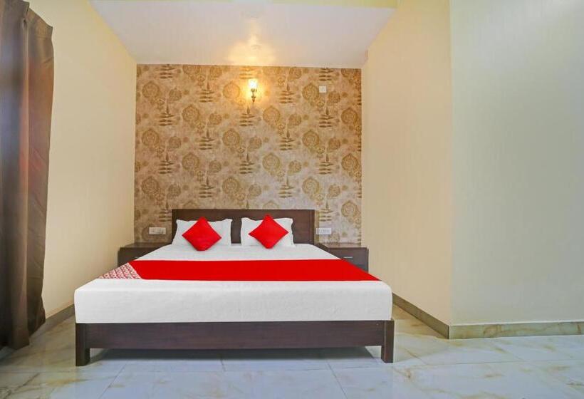 三人经典房间, Oyo Flagship Hotel Sanskar Palace