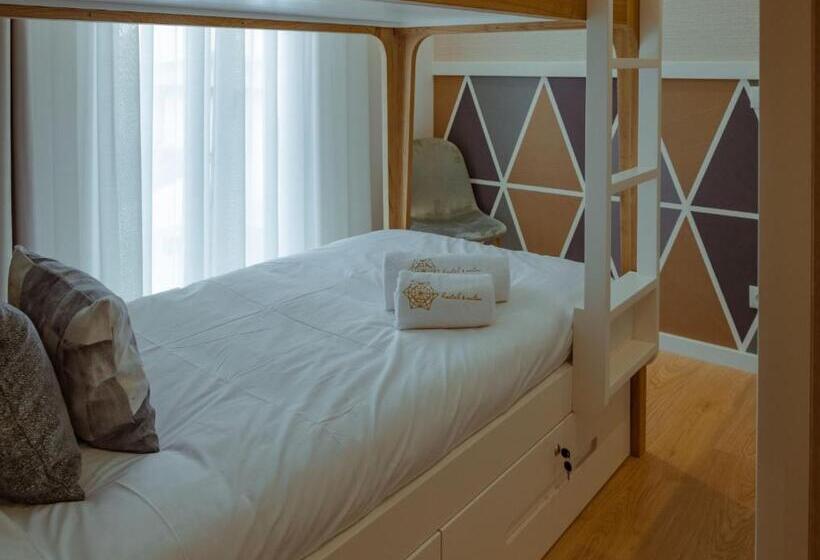 سرير فى غرفة مشتركه, Pedra De Sal   Hostel & Suites