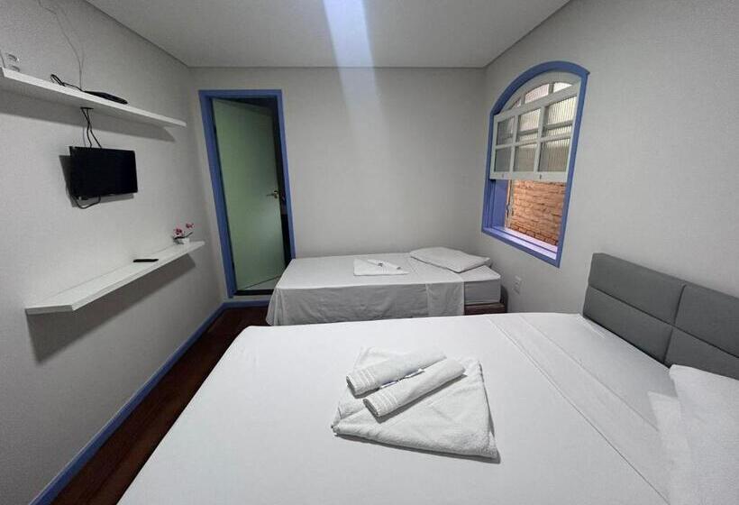 חדר אקונומי לשלושה, Ouro Preto Suítes