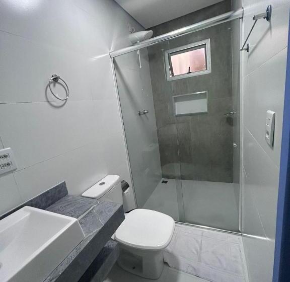 חדר אקונומי לשלושה, Ouro Preto Suítes