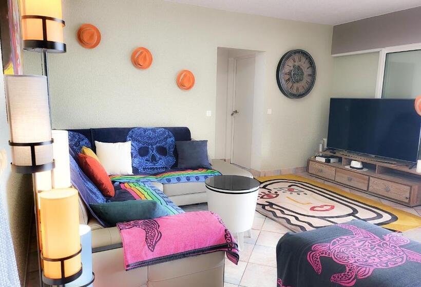 اتاق استاندارد با چشم‌انداز دریا, Residence Villa Sea Pearl
