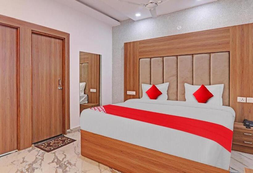 Трехместный Номер Классика, Flagship Hotel The Aryan