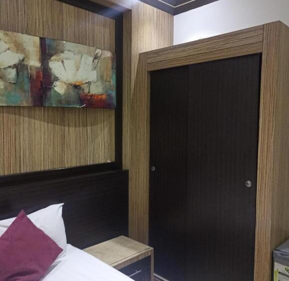 单人经济间, برج الراية الملز