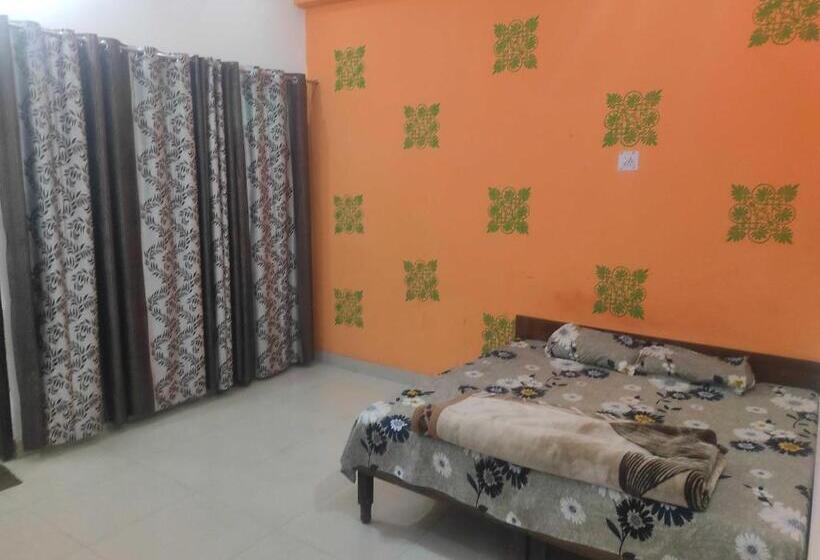 Трехместный Номер Классика, Oyo Rising Star Guest House