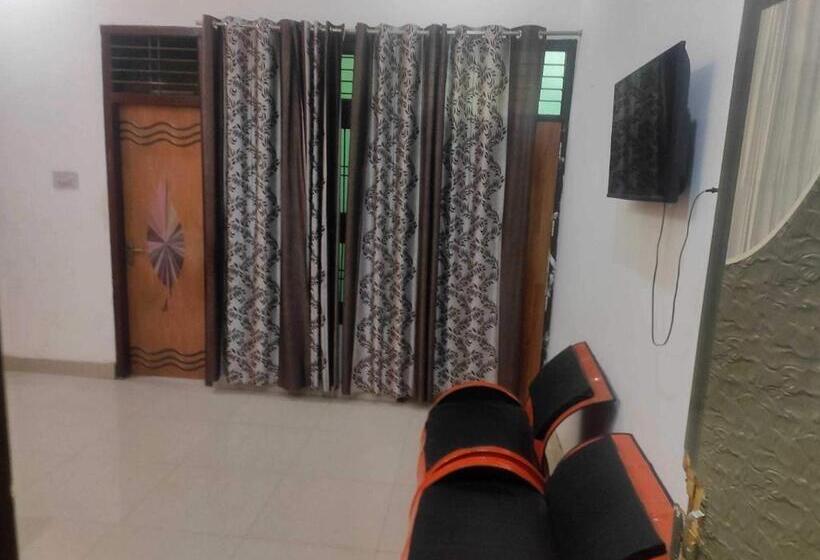 Трехместный Номер Классика, Oyo Rising Star Guest House