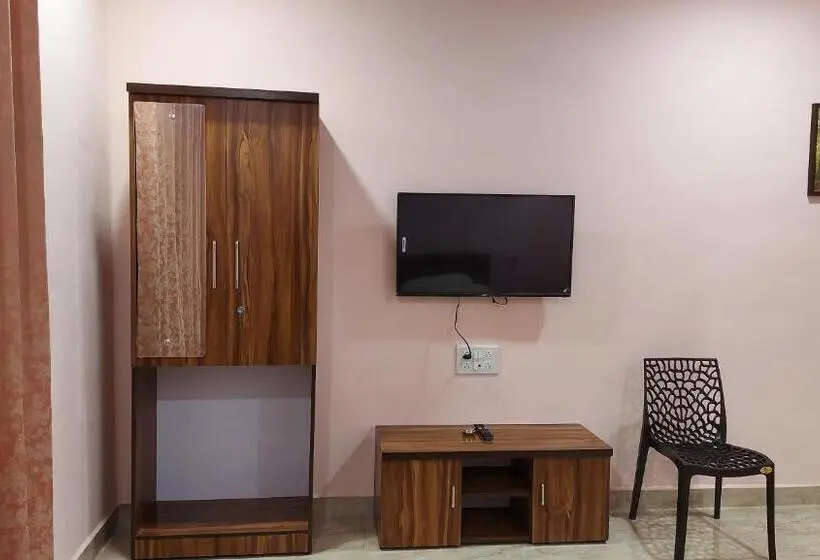 デラックスルーム, Soham Beach Resort, Diveagar