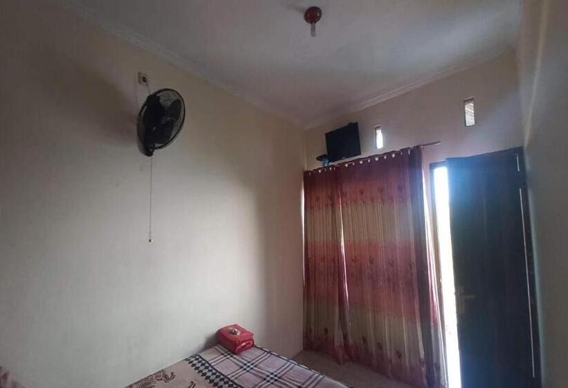이코노미 룸, Spot On 93324 Hadi Homestay Syariah