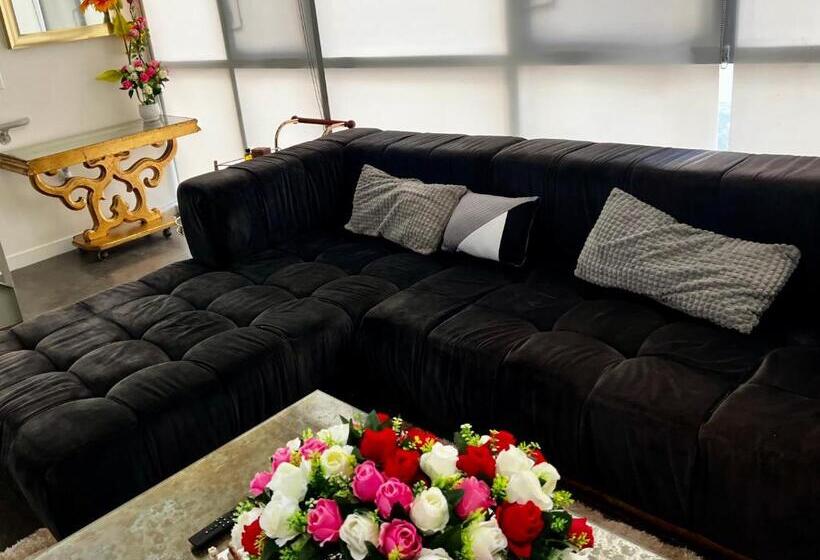 شقة دور أخير غرفة نوم واحدة, Luxury Sky Rise