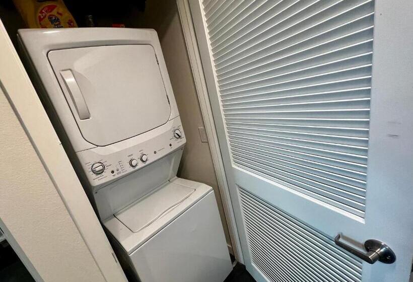 شقة دور أخير غرفة نوم واحدة, Luxury Sky Rise