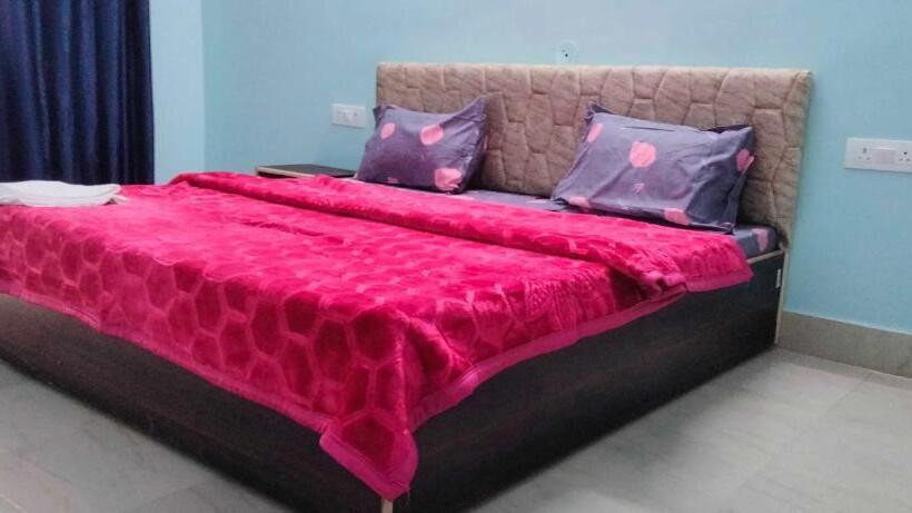 غرفة ديلوكس ثلاثية, Oyo Hotel Sun Inn