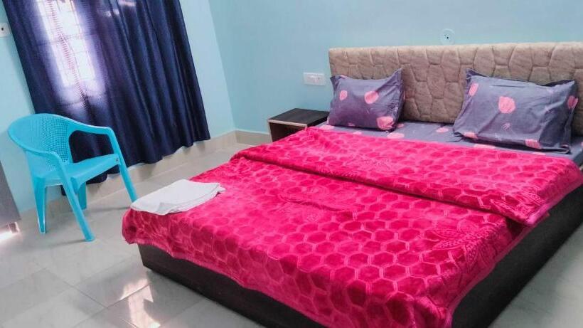 غرفة ديلوكس ثلاثية, Oyo Hotel Sun Inn