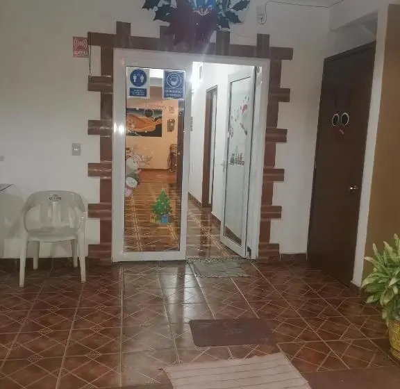 اتاق لوکس, Casa Momotus
