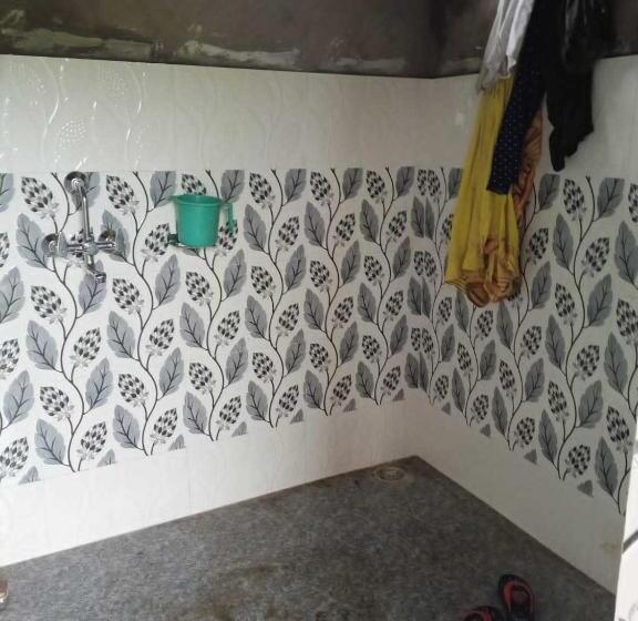 شقة غرفة واحدة, Oyo Home Neeta Homestay