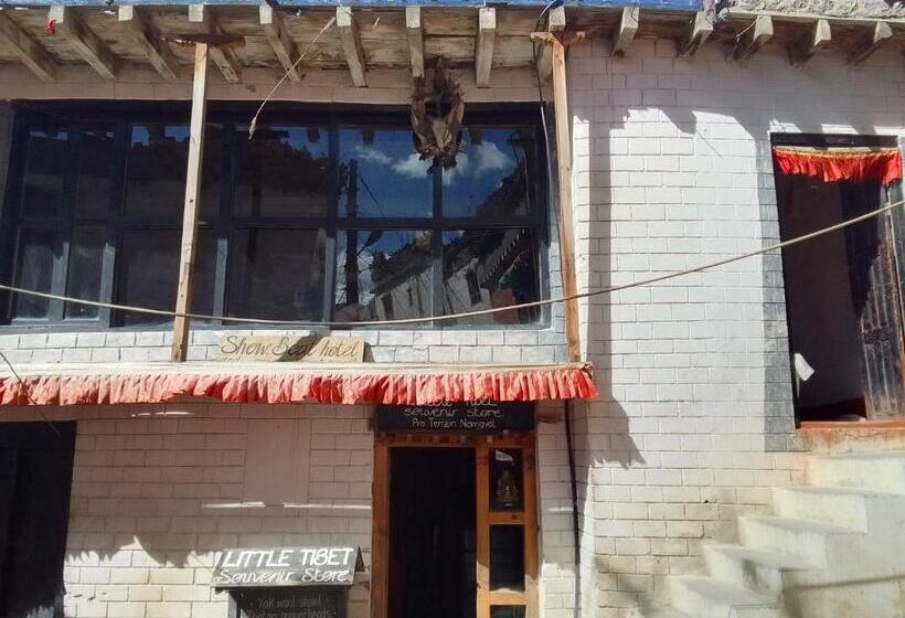 اتاق استاندارد یک تخته با سرویس بهداشتی مشترک, Showboat Hotel Organic Restaurant