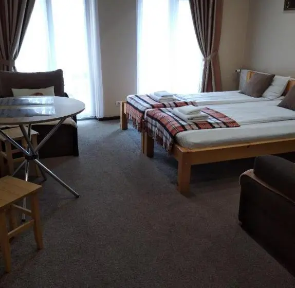 اتاق لوکس با بالکن, Apart Hotel Avinos