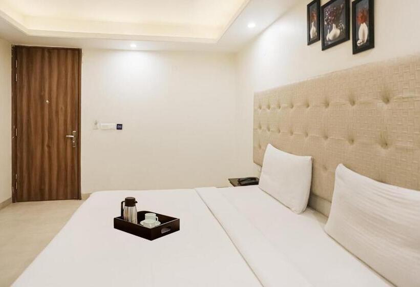 Classic Driepersoonskamer, Collection O Amv Hotels