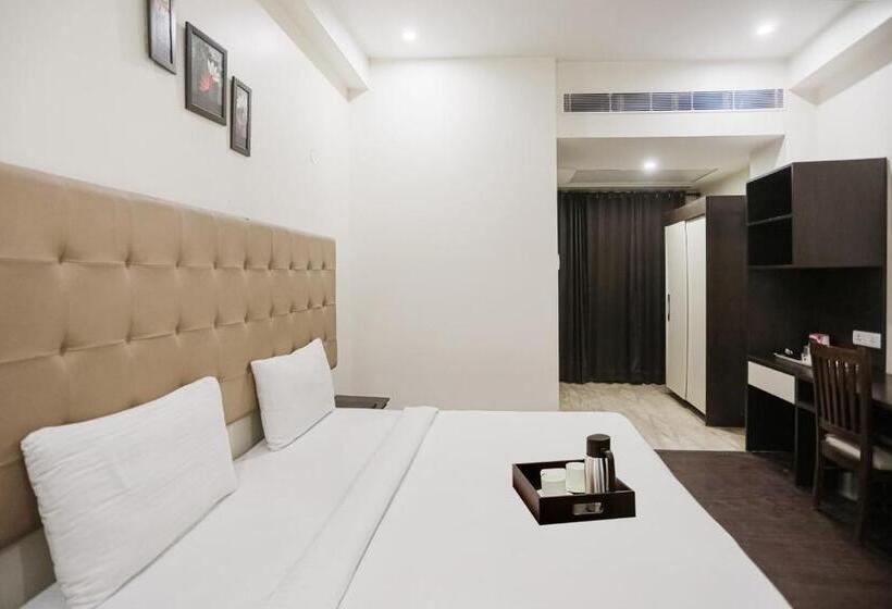 Classic Driepersoonskamer, Collection O Amv Hotels