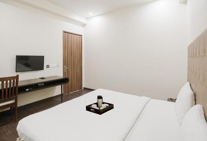 Classic Driepersoonskamer, Collection O Amv Hotels