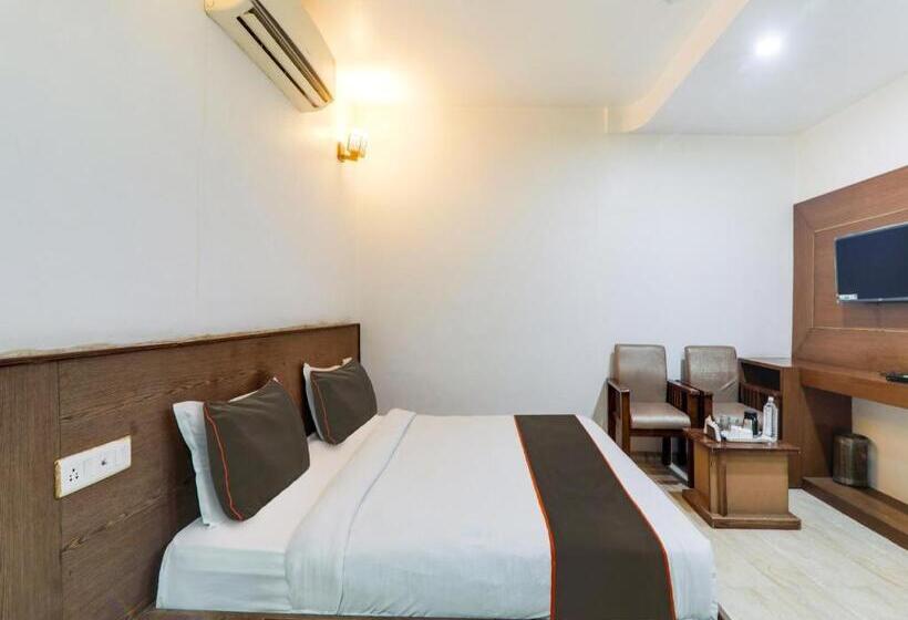 トリプルクラシックルーム, Collection O Hotel Diamond Plaza