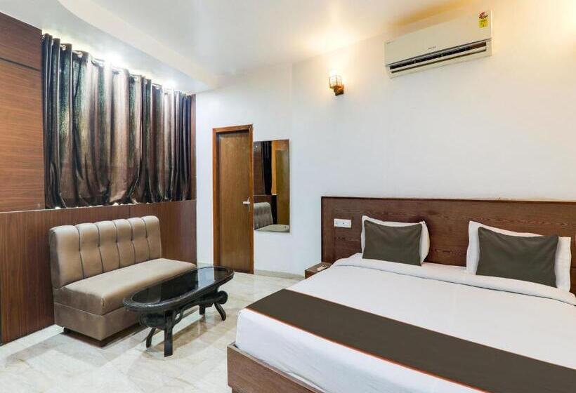 トリプルクラシックルーム, Collection O Hotel Diamond Plaza