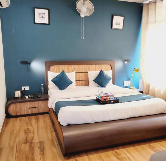 带城市景观的套间, Aalishan Residency