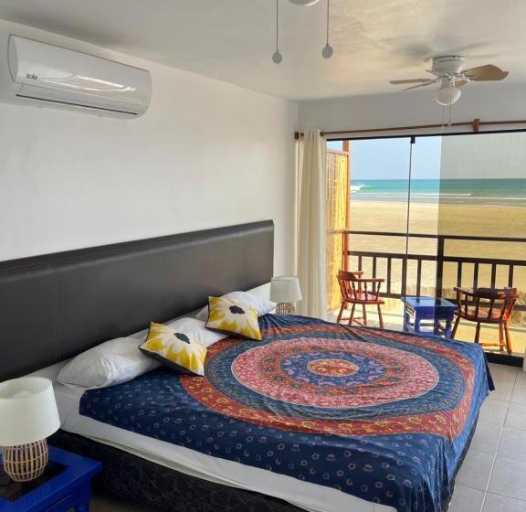 Номер Deluxe Вид на Море с Балконом, Aloha Lobitos