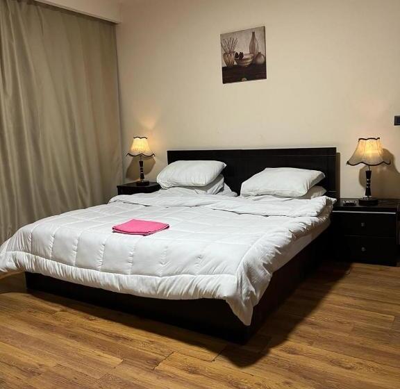 سوئیت با تخت بزرگ, Cairo Plaza Guest House
